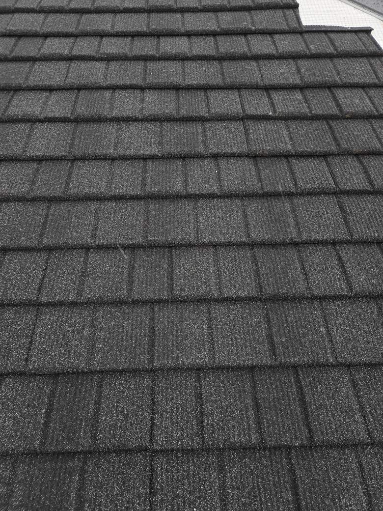Charcoal Slate Shingle close-up, slate shingle in bold deep Charcoal
